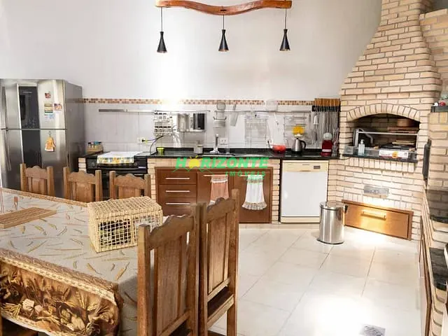 Casa 3 quartos e 2 banheiros, à venda, no bairro Vila Formosa em Jacareí