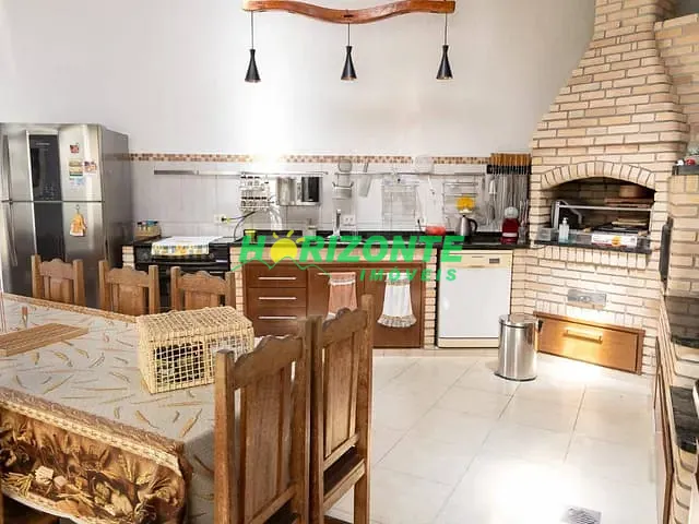 Casa 3 quartos e 2 banheiros, à venda, no bairro Vila Formosa em Jacareí