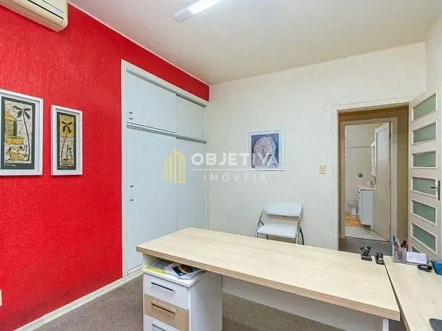 Casa 5 quartos e 4 banheiros, à venda, no bairro Petrópolis em Porto Alegre