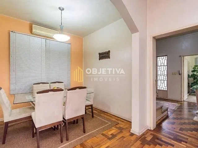Casa 5 quartos e 4 banheiros, à venda, no bairro Petrópolis em Porto Alegre