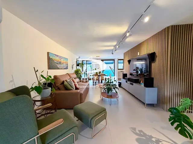 Casa com 285m² 4 quartos e 5 banheiros, à venda, no bairro Charitas em Niterói