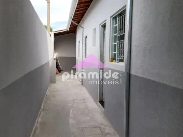 Casa com 126m² 2 quartos e 1 banheiro, à venda, no bairro Jardim Santo Onofre em São José Dos Campos