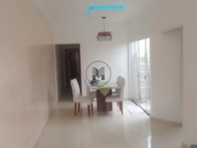 Casa 2 quartos e 2 banheiros, à venda, no bairro Parque Urupês em Taubaté