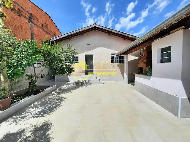 Casa 3 quartos e 3 banheiros, à venda, no bairro Vila Aeroporto em Campinas