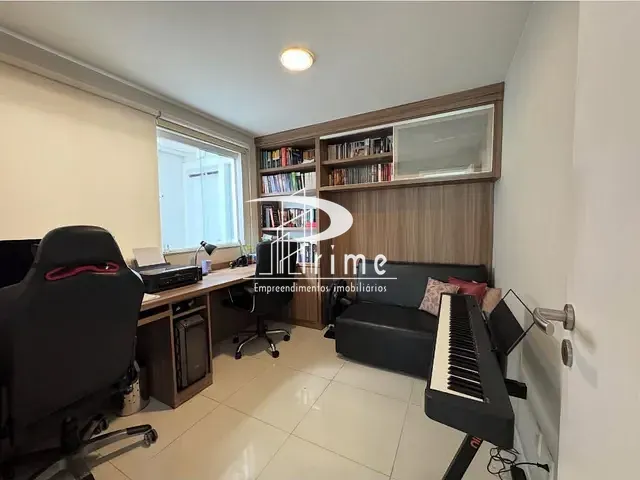 Casa 4 quartos e 2 banheiros, à venda, no bairro Camboinhas em Niterói