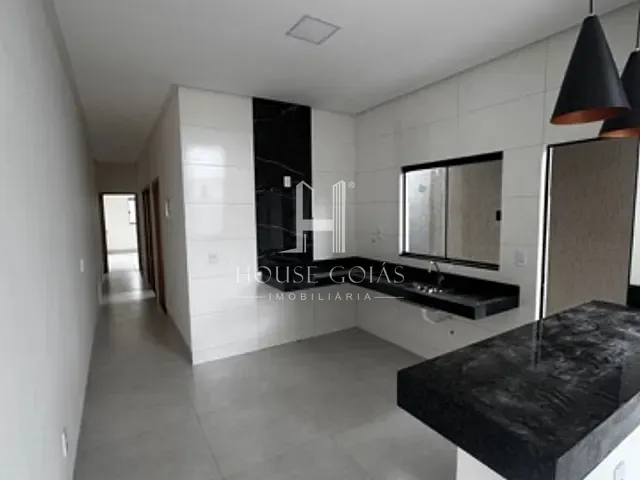 Casa com 150m² 2 quartos e 2 banheiros, à venda, no bairro Residencial Solar Ville em Goiânia