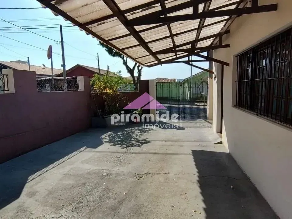 Casa, 5 quartos, 190 m² - Foto 1