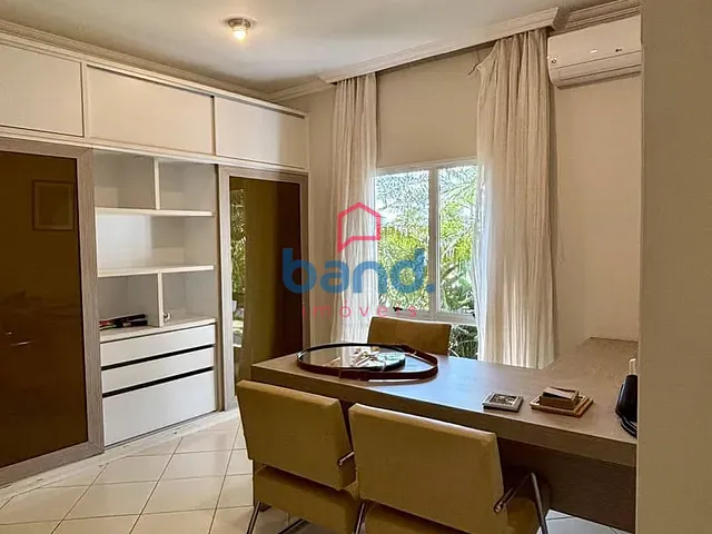 Casa 4 quartos e 3 banheiros, à venda, no bairro Portal dos Bandeirantes I em Porto Feliz