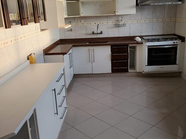 Casa com 240m² 3 quartos e 2 banheiros, à venda, no bairro Jardim São Caetano em São Caetano do Sul