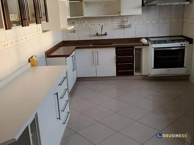 Casa com 240m² 3 quartos e 2 banheiros, à venda, no bairro Jardim São Caetano em São Caetano do Sul