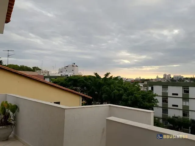 Casa com 240m² 3 quartos e 2 banheiros, à venda, no bairro Jardim São Caetano em São Caetano do Sul