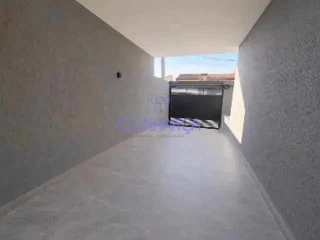 Casa 2 quartos e 3 banheiros, à venda, no bairro Campo Grande em Rio de Janeiro