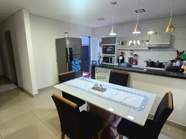 Casa com 270m² 3 quartos e 3 banheiros, à venda, no bairro Jardim do Café em Cambé