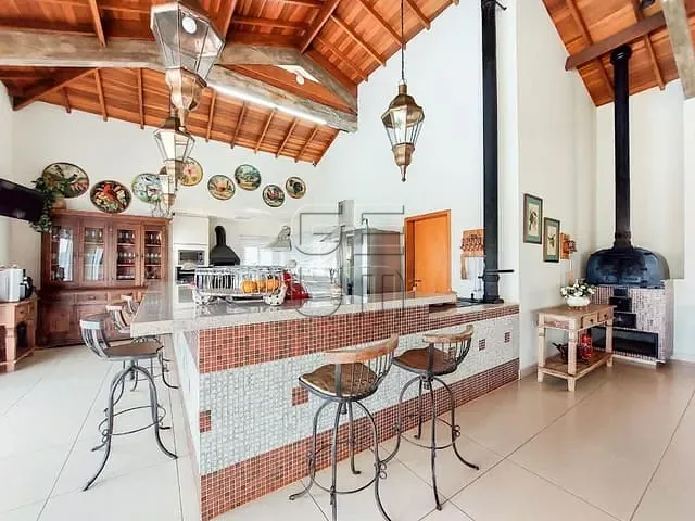 Casa com 2624m², à venda, no bairro Recanto Santa Andréa em Cambé