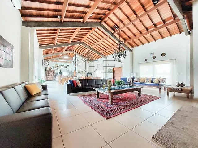 Casa com 2624m², à venda, no bairro Recanto Santa Andréa em Cambé