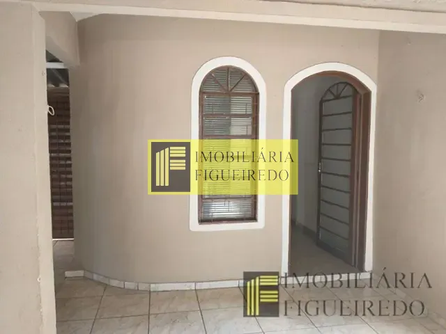 Casa com 60m² 2 quartos e 1 banheiro, para alugar, no bairro Solo Sagrado em São José do Rio Preto