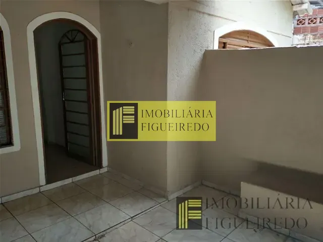 Casa com 60m² 2 quartos e 1 banheiro, para alugar, no bairro Solo Sagrado em São José do Rio Preto