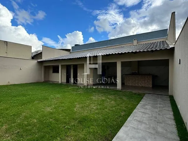 Casa com 420m² 5 quartos e 6 banheiros, à venda, no bairro Parque Amazônia em Goiânia