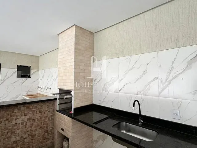 Casa com 420m² 5 quartos e 6 banheiros, à venda, no bairro Parque Amazônia em Goiânia