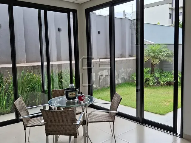 Casa com 264m² 3 quartos e 4 banheiros, à venda ou para alugar, no bairro Jardim Morumbi em Londrina