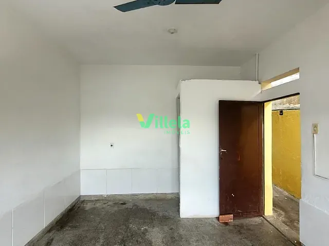 Casa 2 quartos e 1 banheiro, para alugar, no bairro Jardim Patrícia em Itaquaquecetuba