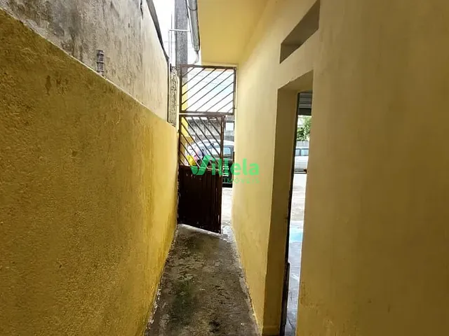 Casa 2 quartos e 1 banheiro, para alugar, no bairro Jardim Patrícia em Itaquaquecetuba