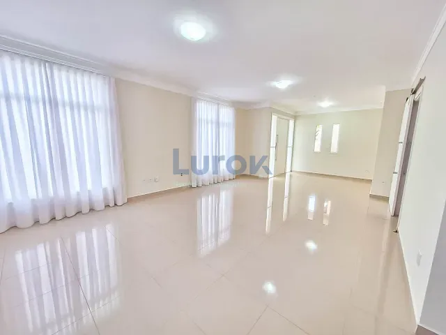 Casa com 246m² 3 quartos e 1 banheiro, à venda, no bairro Fazenda Santana em Valinhos