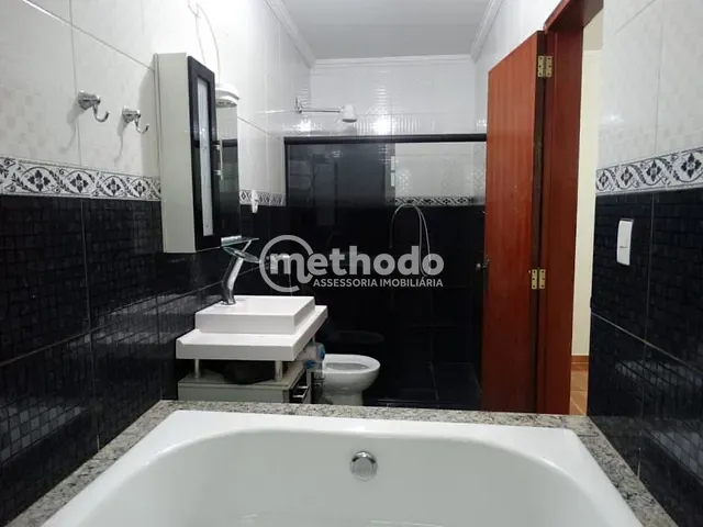 Casa com 300m² 6 quartos e 4 banheiros, à venda, no bairro Parque Residencial Vila União em Campinas