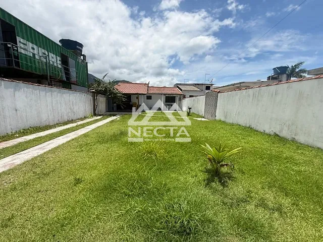 Casa com 250m² 1 quarto e 1 banheiro, à venda, no bairro Massaguaçu em Caraguatatuba