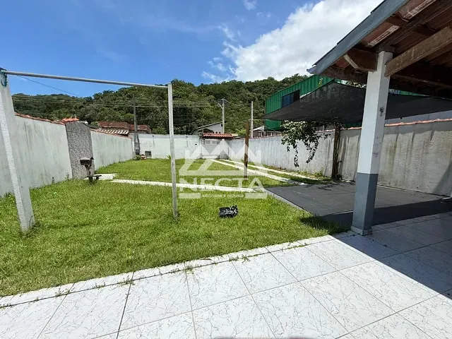 Casa com 250m² 1 quarto e 1 banheiro, à venda, no bairro Massaguaçu em Caraguatatuba