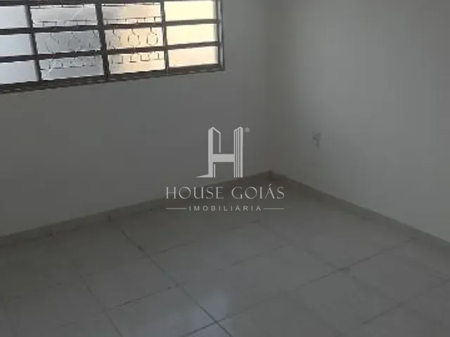Casa com 182m² 2 quartos e 2 banheiros, à venda, no bairro Villa Romana em Aparecida de Goiânia