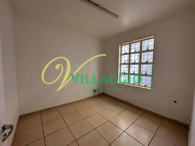 Casa com 200m² 4 quartos e 2 banheiros, à venda ou para alugar, no bairro Centro em São José do Rio Preto