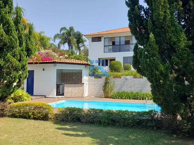 Casa com 1070m² 3 quartos e 2 banheiros, à venda, no bairro Jardim Santa Rosa em Itatiba