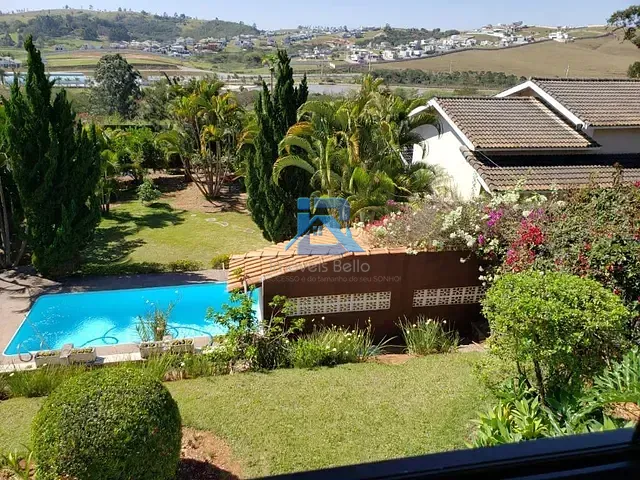 Casa com 1070m² 3 quartos e 2 banheiros, à venda, no bairro Jardim Santa Rosa em Itatiba