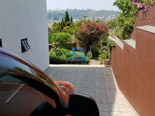 Casa com 1070m² 3 quartos e 2 banheiros, à venda, no bairro Jardim Santa Rosa em Itatiba