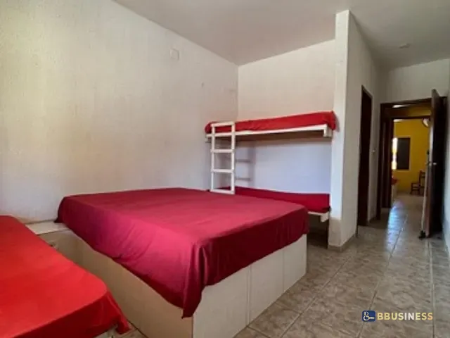 Casa 2 quartos e 2 banheiros, à venda ou para alugar, no bairro Rio da Praia em Bertioga