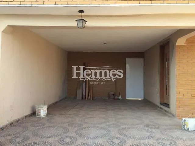 Casa com 300m² 3 quartos e 2 banheiros, à venda, no bairro Jardim dos Calegaris em Paulínia