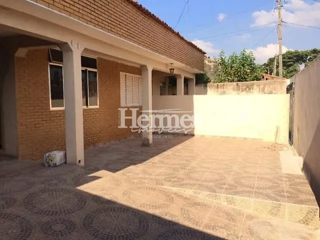 Casa com 300m² 3 quartos e 2 banheiros, à venda, no bairro Jardim dos Calegaris em Paulínia