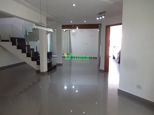 Casa com 300m² 2 quartos e 1 banheiro, à venda, no bairro Cidade Parquelandia em Mogi das Cruzes