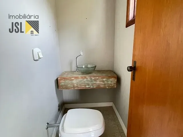 Casa com 437m² 3 quartos e 2 banheiros, à venda, no bairro Vila Menino Jesus em Caçapava