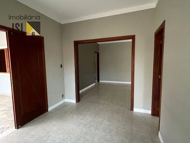 Casa com 437m² 3 quartos e 2 banheiros, à venda, no bairro Vila Menino Jesus em Caçapava