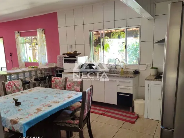 Casa com 280m² 3 quartos e 3 banheiros, à venda, no bairro Pontal de Santa Marina em Caraguatatuba