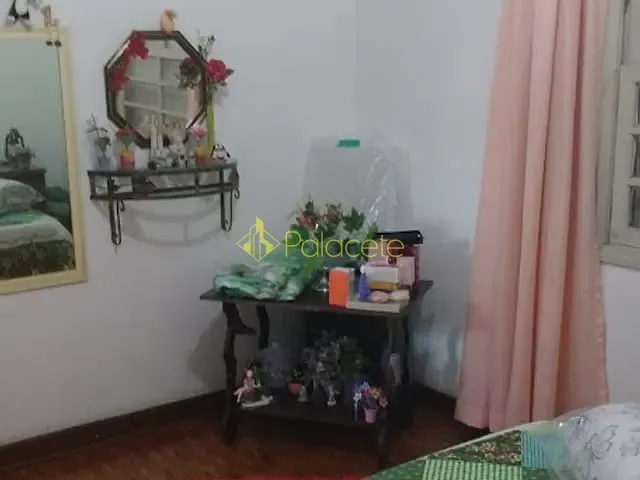 Casa com 140m² 3 quartos e 3 banheiros, à venda, no bairro Parque São Domingos em Pindamonhangaba