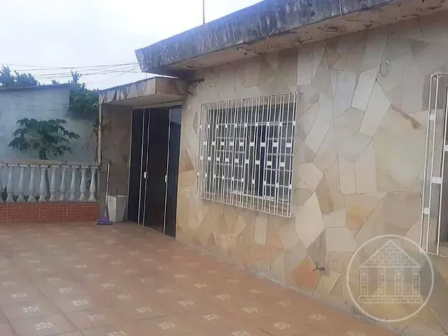 Casa com 300m² 2 quartos e 1 banheiro, à venda, no bairro Rio Bonito em São Paulo