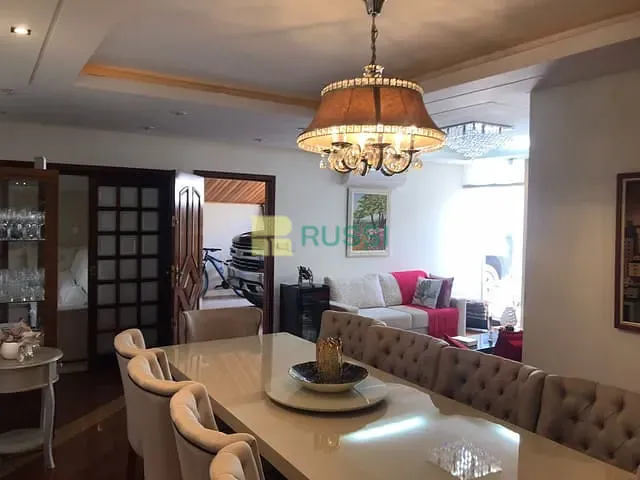 Casa 4 quartos e 6 banheiros, à venda, no bairro Jardim das Indústrias em São José dos Campos