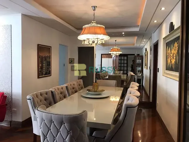 Casa 4 quartos e 6 banheiros, à venda, no bairro Jardim das Indústrias em São José dos Campos