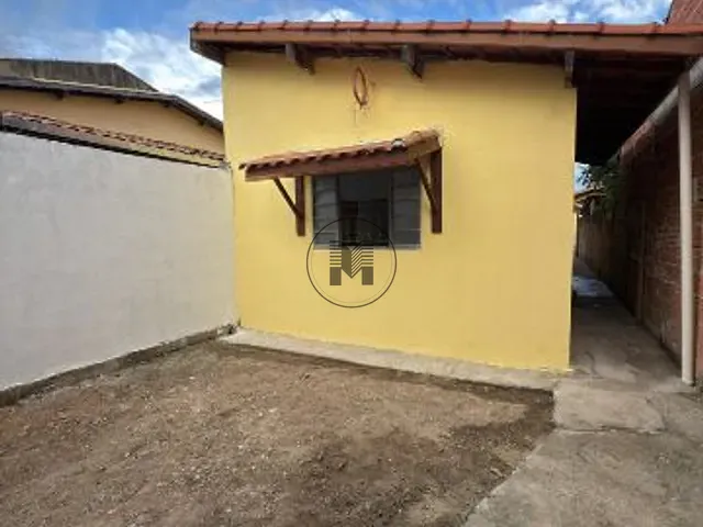 Casa com 125m² 1 quarto e 1 banheiro, à venda, no bairro Residencial Mantiqueira em Pindamonhangaba
