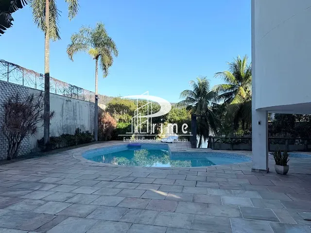Casa com 1000m² 5 quartos e 6 banheiros, à venda, no bairro São Francisco em Niterói