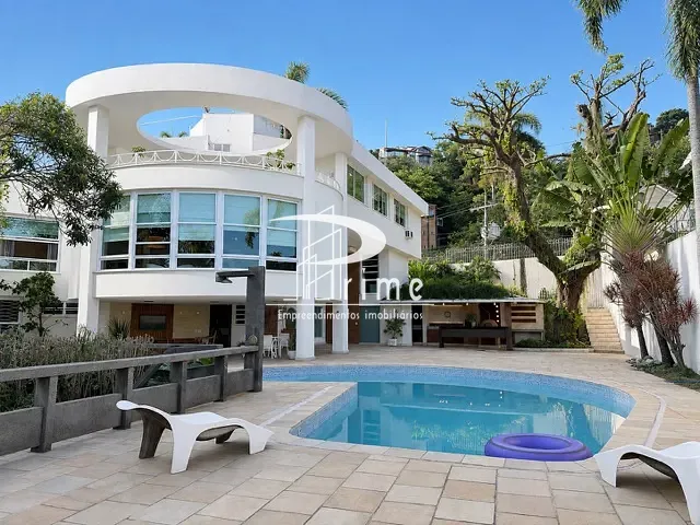 Casa com 1000m² 5 quartos e 6 banheiros, à venda, no bairro São Francisco em Niterói