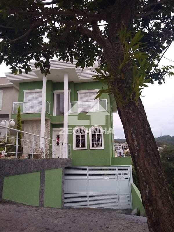 Casa à venda com 3 quartos, 290m² - Foto 4